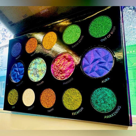 Danessa Myricks Lightworks IV Palette - Picture 1 of 3